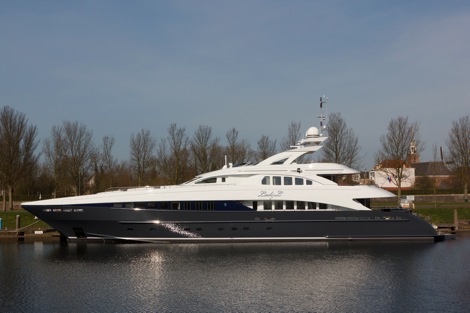 Image for article Heesen Yachts delivers 'Lady Petra' and 'Lady L'